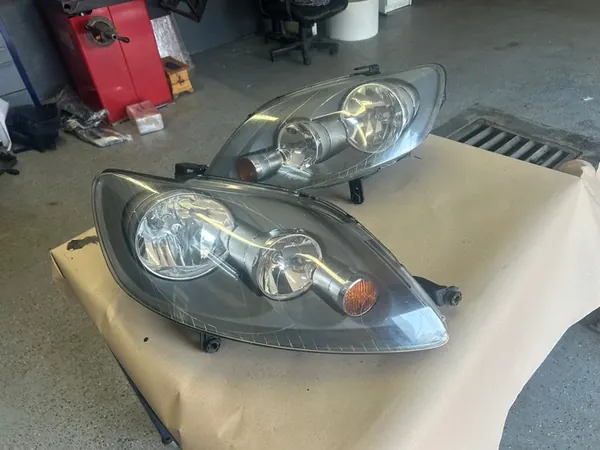 VW GOLF V PLUS LAMPADAS DA FRENTE COMPLETAS EUROPA image 4