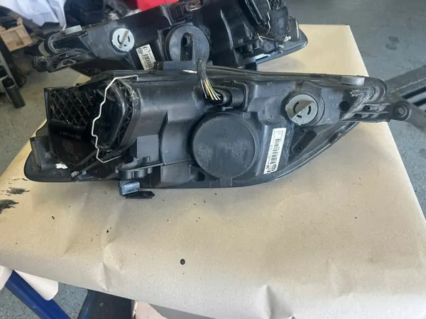 VW GOLF V PLUS LAMPADAS DA FRENTE COMPLETAS EUROPA image 9