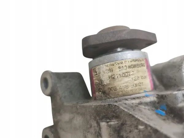 Bomba de direção assistida Mercedes C W203 CLK W209 2.2 2.7 CDI 0024669301 image 5