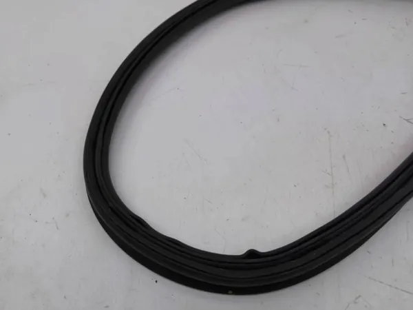 Tesla Model S 2014 Motorhuvestätsning OEM AMD131539 image 4