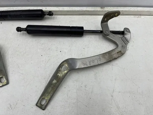 Mercedes W210 Tavaratilan Sarana Täydellinen a0019808064 image 5