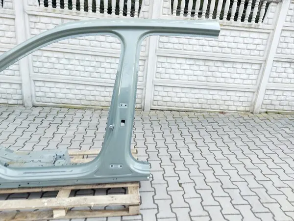 Soleira esquerda VOLVO XC40 OEM 733 - Usado image 2