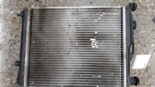 Radiador de agua Hyundai Getz 1.1 - 25310-1c200 image 2