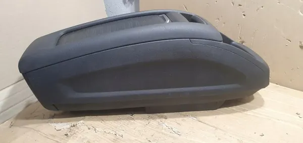 Gebruikte Middenconsole OEM TUNEL ŚRODKOWY CITROEN C4 PICASSO II image 5