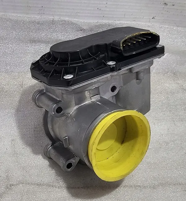 Kaasutinrunk OEM 16119EC00B Nissanille image 2