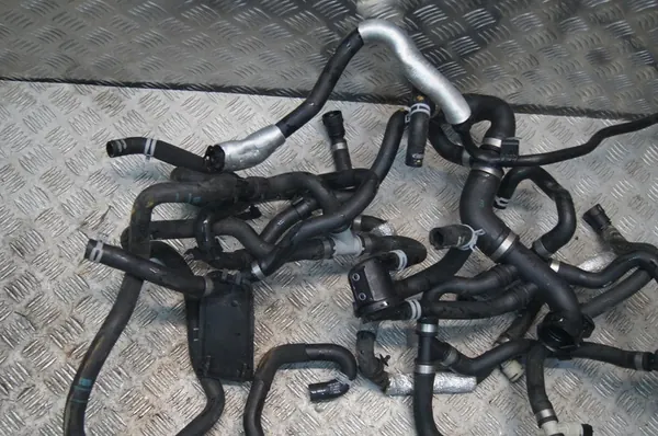 VOLVO XC60 II LIFT 2.0 HYBRID AWD VESIPUTKET OEM 32252070 image 6