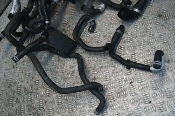 VOLVO XC60 II LIFT 2.0 HYBRID AWD VESIPUTKET OEM 32252070 image 7