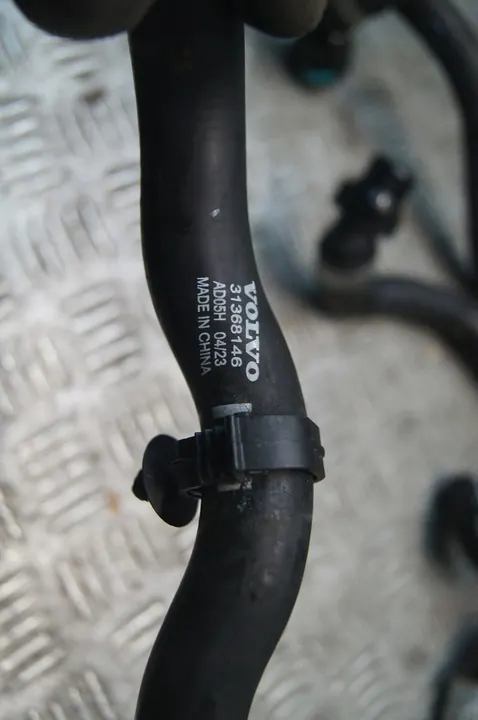 VOLVO XC60 II LIFT 2.0 HYBRID AWD VESIPUTKET OEM 32252070 image 9