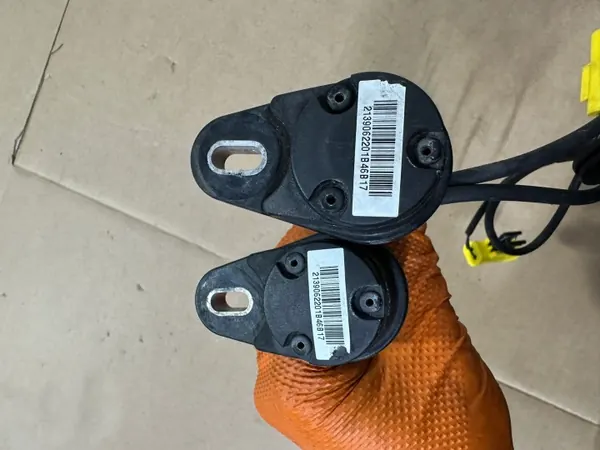 OEM 2139062201 Inflador Airbag Esquerdo/Direito Mercedes Classe E image 6