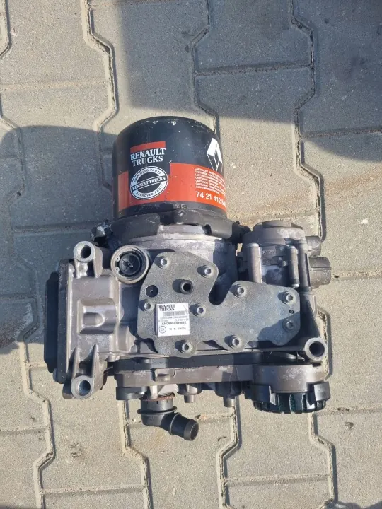 Válvula secadora de ar OEM 22358799 para Renault Gama image 2