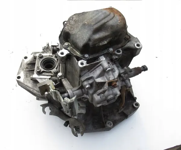 Manuaalivaihteisto 1.2 1.4 8V Fiat Grande Punto EVO OEM 55201143 image 8