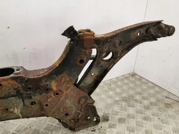 OEM 62401A6400 Frambalkar för Hyundai i30 2012 image 3