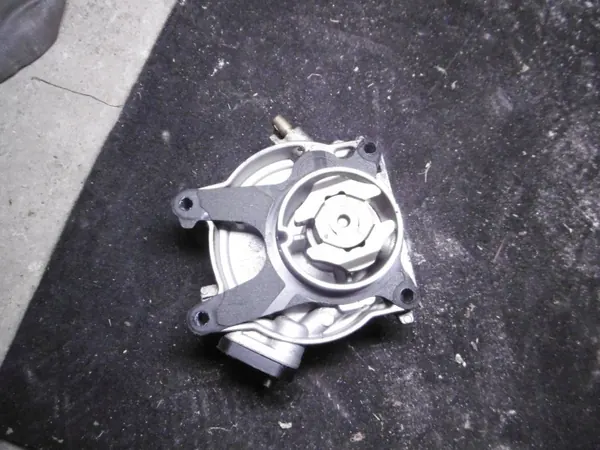 Bomba de vacío OEM 55269150 para Fiat Ducato image 2