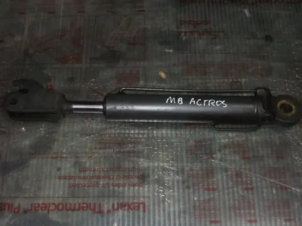 Cilindro de elevación cabina Mercedes Actros OEM 0025536405 image 2