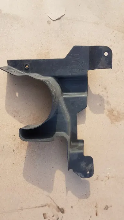 Right Halfshaft Cover OEM HJ32-7F01F-AE Land Rover image 2