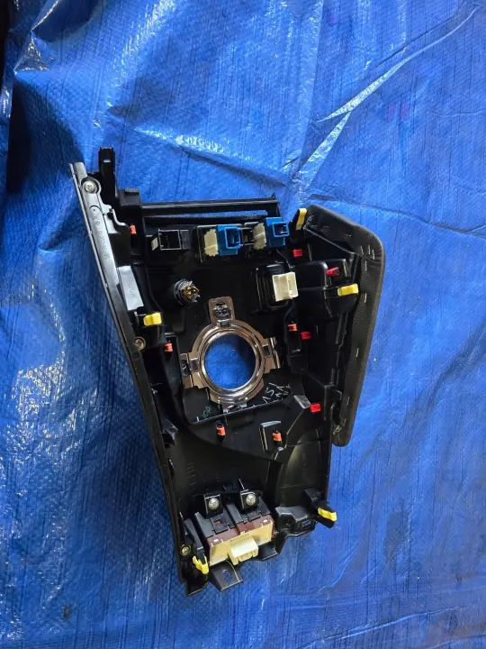 Toyota Auris II tunnelöverdrag ram OEM 58834-02050 image 3