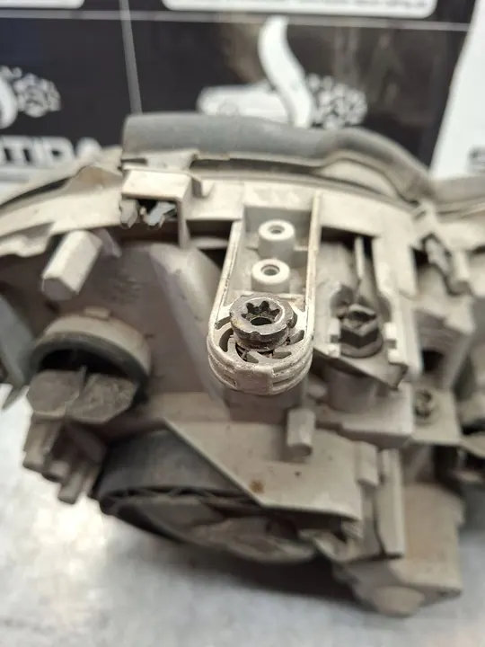 Koplamp Mercedes-Benz C W203 2004 A2038203761 image 4