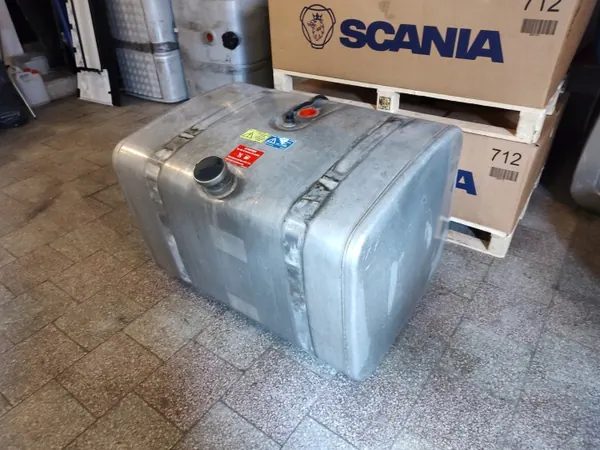 Scania OE 1878 319 Polttoainesäiliö - Käytetty image 6