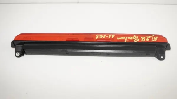 OEM 360179394 Takavalonstop-valo Lancia Ypsilonille image 4
