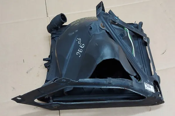 Rechter radiator Porsche 996 image 5