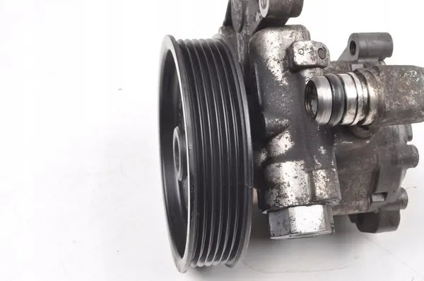 MERCEDES W204 3.0 Servostyrningspump A0054666501 image 7