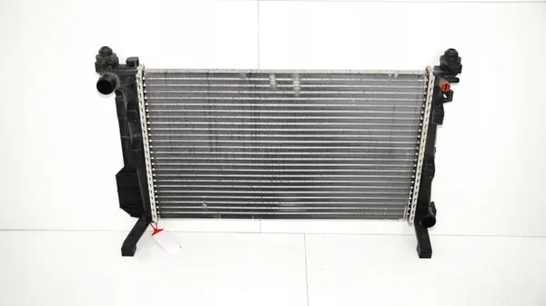 Radiateur d'eau Mercedes OEM 371117374 pour W245 image 5