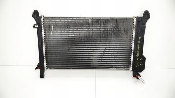 Radiateur d'eau Mercedes OEM 371117374 pour W245 image 8