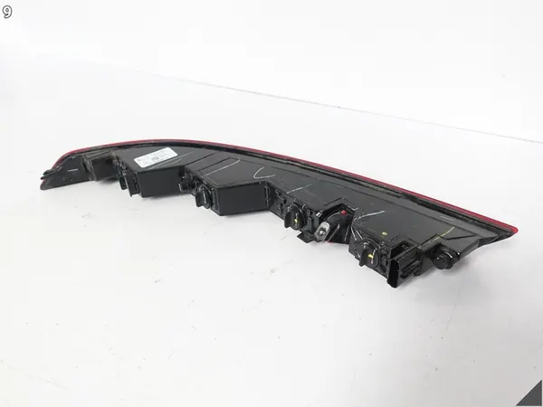 AUDI Q5 SQ5 80A II Luz Trasera Derecha image 10