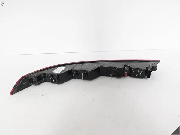 AUDI Q5 SQ5 80A II Luz Trasera Derecha image 8