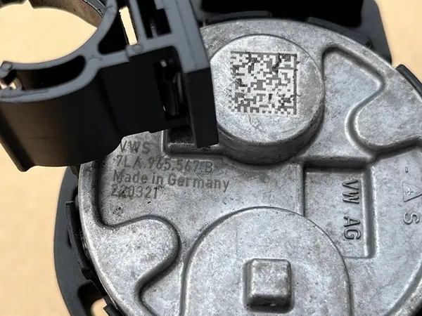 Extra Vattenpump VW T6 T6.1 2.0 TDI 7LA965567B image 6