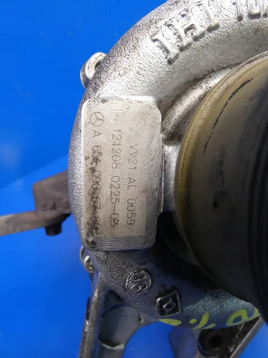 Turboalimentador Mercedes-Benz OE A6510900786 image 4
