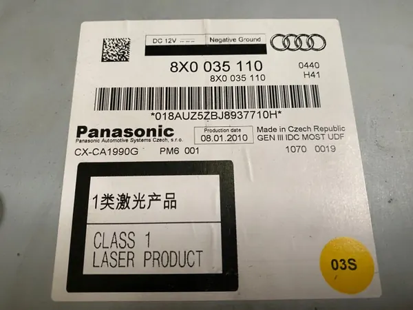 Cambiador CD Audi OEM 8X0035110 - Audi OE usado image 3