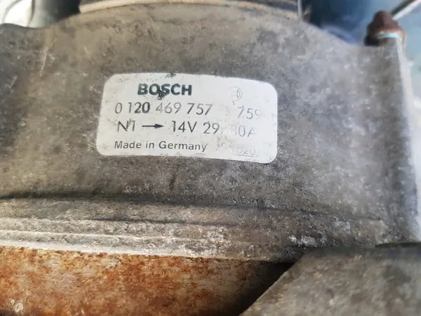 Vaihtovirtageneraattori Bosch BMW E30 316i 318i M10 image 6