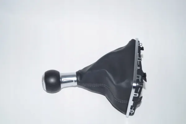 Audi Q2 Manchon Levier Vitesse OEM 81A863279 6V image 5