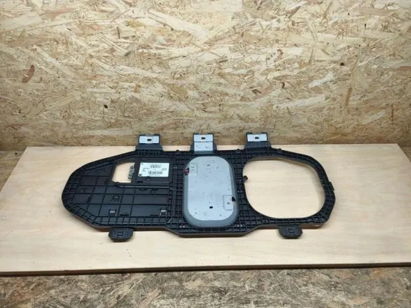 Mercedes-Benz Antenneversterker OEM A2518202175 image 2