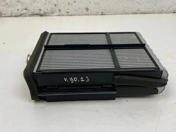 Volvo XC60 2019 Verwarmingsradiator image 2