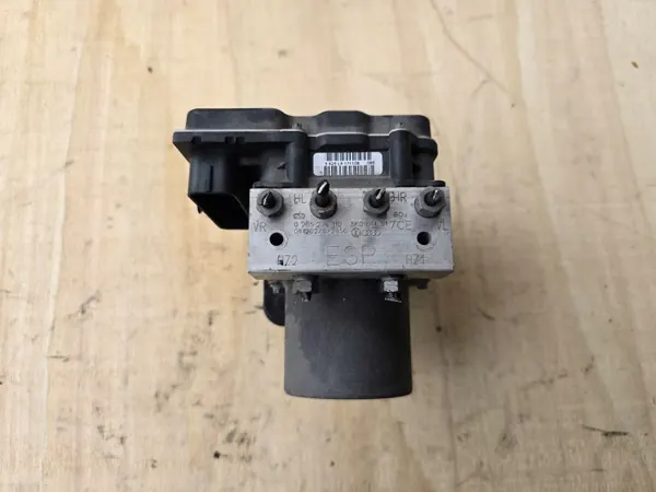 Bomba ABS OEM 8K0614517CE - Peça Audi OE usada image 2