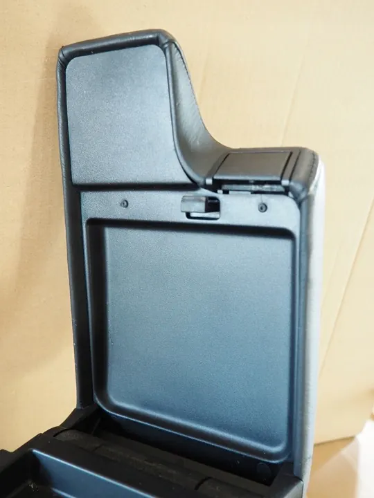 Boîte de rangement accoudoir BMW E46 Compact OEM 51168213678 image 4