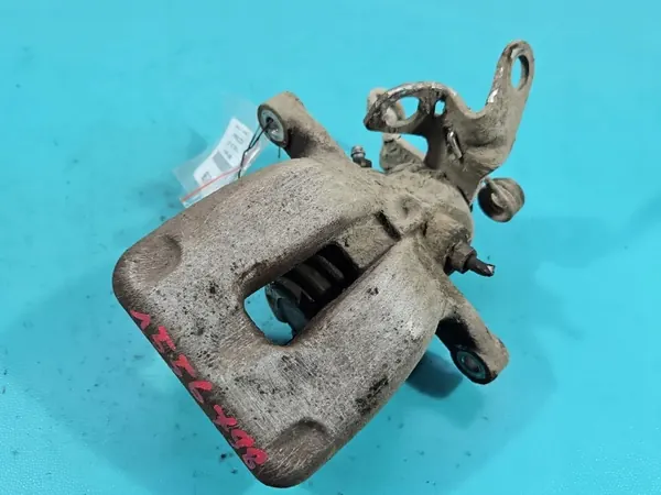 Taka Oikea Puristin OEM IMPRK1556798 VW Touranille image 2