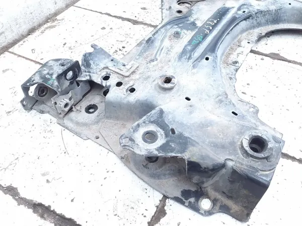 Peugeot Partner III Etusukset OEM BV901282208 image 3