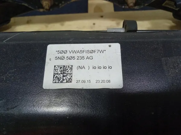 Travesaño trasero Skoda Yeti OEM 5N0505235AG - Usado image 10