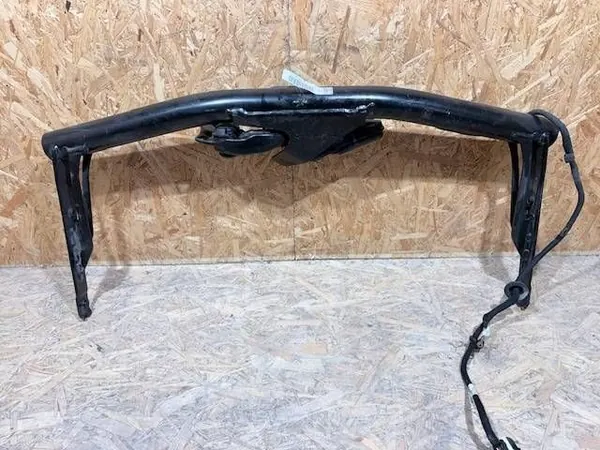 Engate Skoda Octavia IV OEM 5E3803881A - Usado image 3