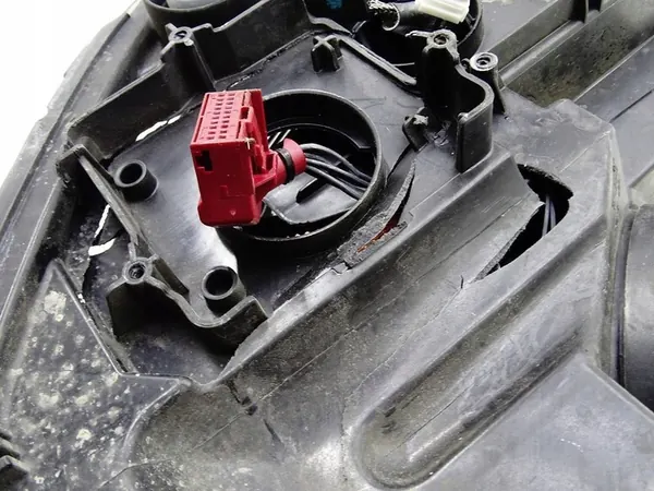 Farol dianteiro esquerdo VW Golf VII 7 GTI image 10