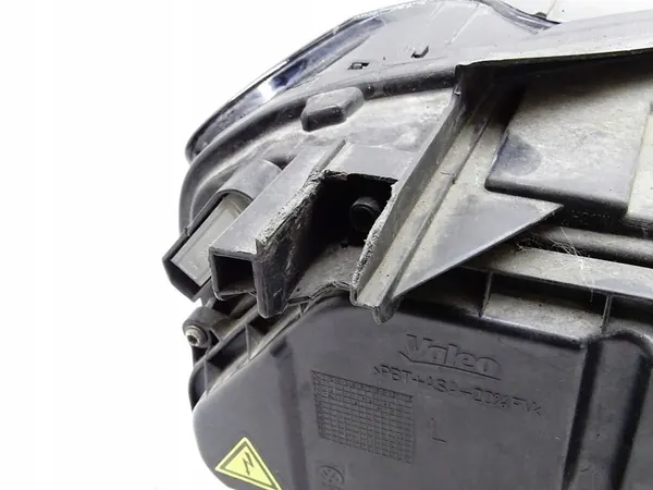 Farol dianteiro esquerdo VW Golf VII 7 GTI image 9