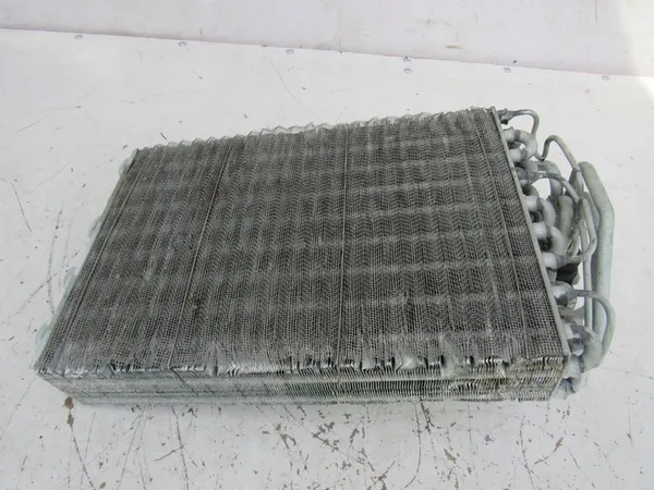 MERCEDES C W202 W208 LÄMMITYSYDIN A2028300184 image 4