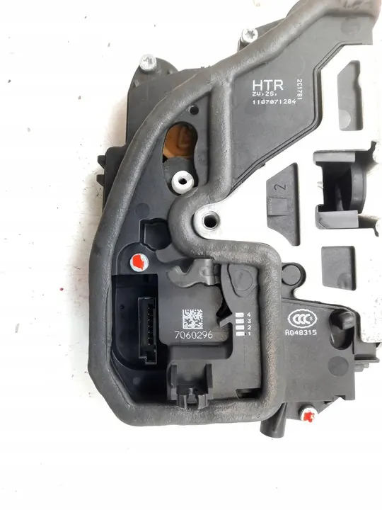 2012 BMW 3 E90 E91 Bakdörrlås 7060296 image 4