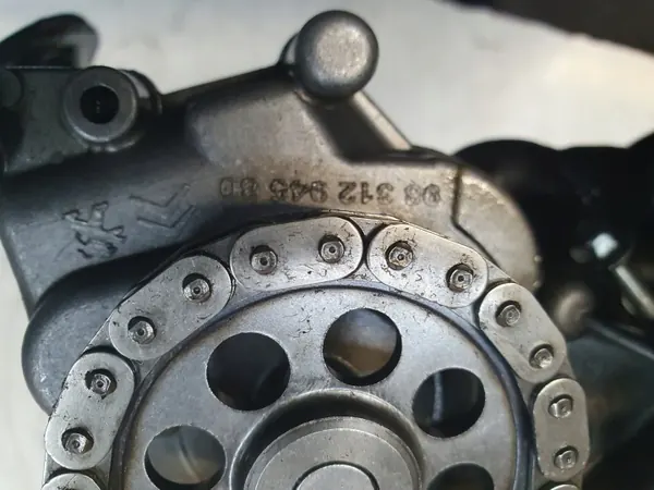 Oljepump OEM 9831294580 för Opel Corsa F 1.2 VTi image 4