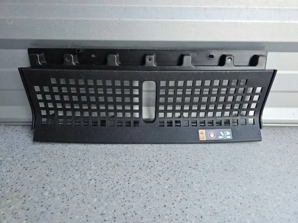 Hyundai Ioniq 9 etupuskurin ritilä OEM 86390GO000 image 2