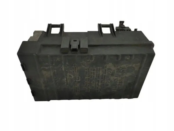 Sulakekotelo OEM 05102969AA Chrysler Voyagerille 2000-2005 image 7