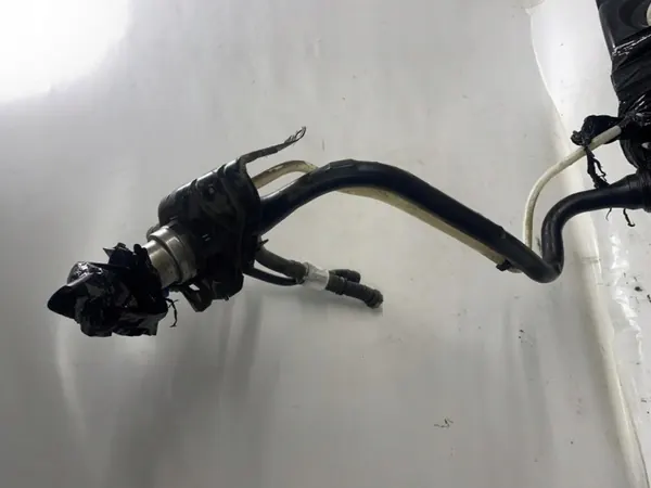 Kraftstofftank Skoda Octavia IV 2.0 TDI OEM 5WA201021AR image 5